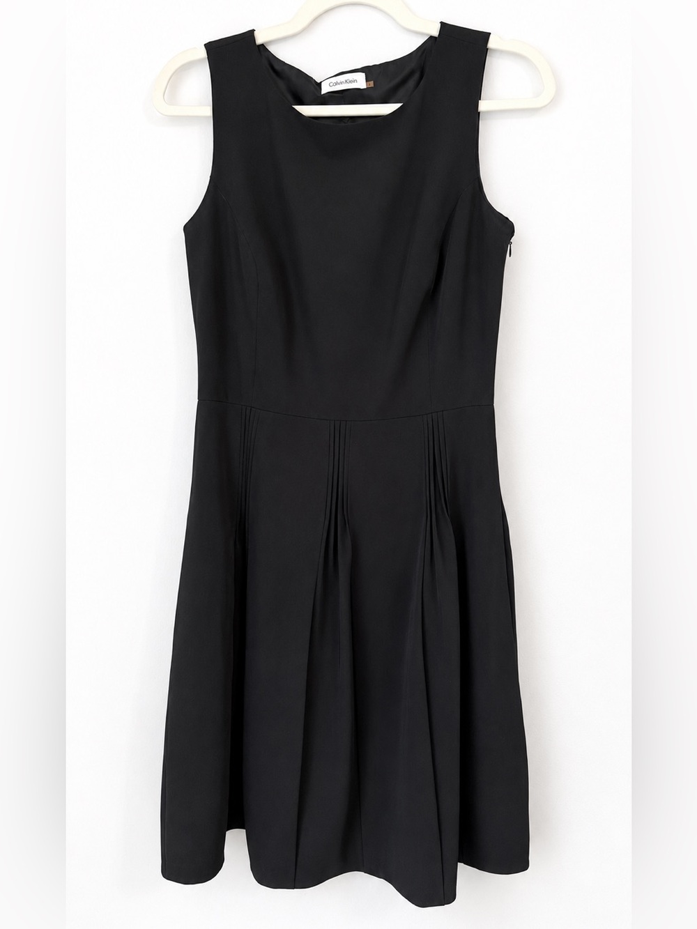 Calvin Klein Black Fit Flare Dress Sz 4 Sleeveless Pleated Career Office Cocktai